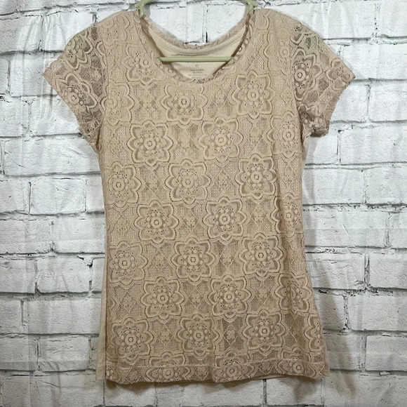 Women’s Van Heusen tan lace overlay t-shirt XS - Picture 1 of 3
